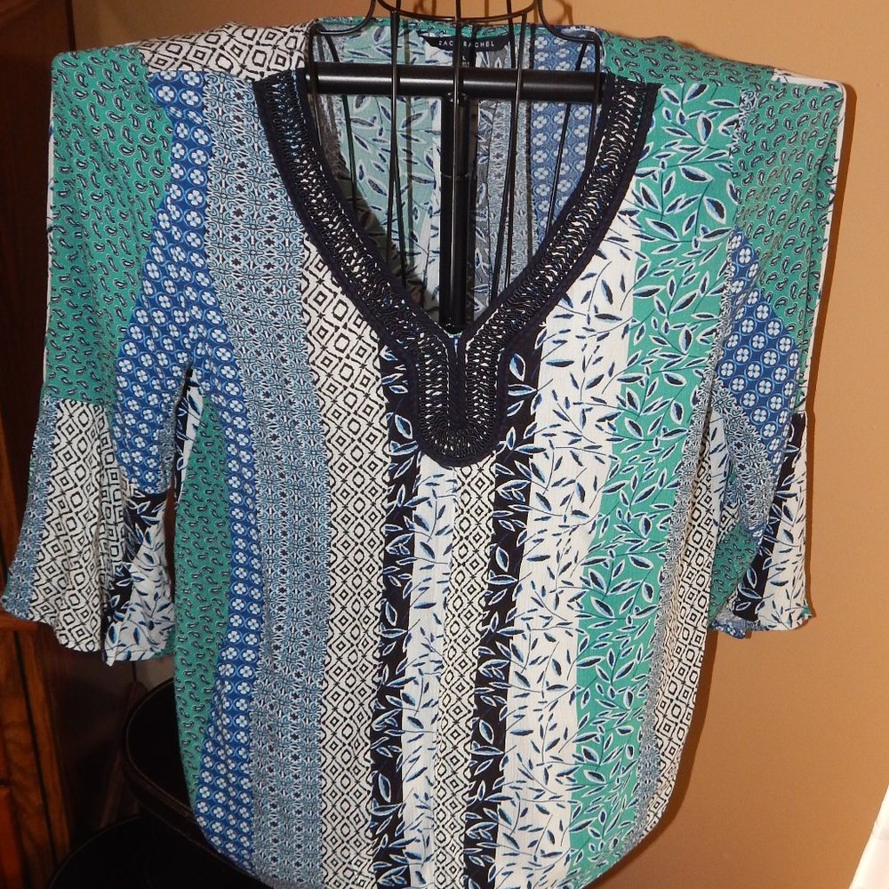 Ladies Zac & Rachel Blouse ~ Size L ~ Multi-color  ~3/4 Sleeve ~ Pullover